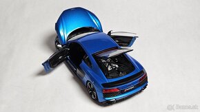 Kengfai 1:18 Audi R8 Coupé - 5