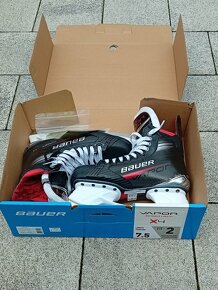 Korčule Bauer Vapor X4 Senior - 7,5 FIT2/EUR42,5 - 5