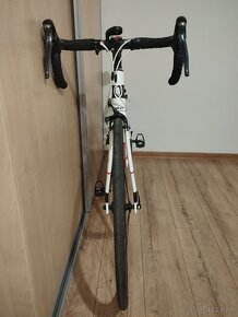 Predám karbónový bicykel Orbea AVANT M40 - 5