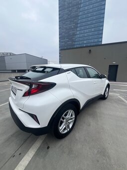 Toyota C-HR 1.8 hybrid 2023 - 5