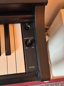 Predám digitálne piano Yamaha Clavinova CLP-525 - 5