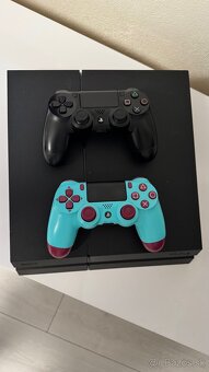 Playstation 4 - 1TB - 5