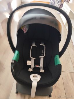 Cybex Aton B2 i-size volcano black+ isofix - 5