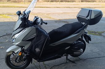 Predám Honda Forza 125 (NSS125AD) r.2022 s doplnkami - 5