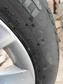 Predám letnú sadu pneu Pirelli Cinturato P7 215/55 R17 94W - 5