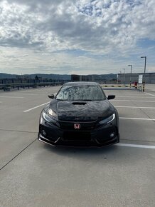 Honda Civic type r FK8 - 5