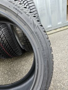 Nové zimní pneu Bridgestone 235/40 R19 - 5