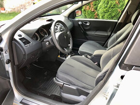 Renault Megane 2  1.9 dCi - 5