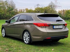 HYUNDAI i40 1.7 CRDi automat model 2012 - 5