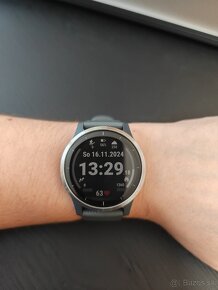 Rezervované - Garmin Vivoactive 4 Silver/Grey Band - 5