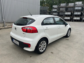 KIA RIO - 5