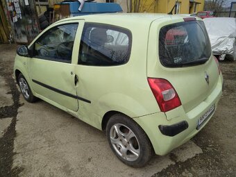 Renault Twingo 2 - 5