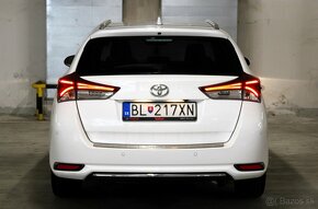 Toyota Auris 1.6 l Valvematic Final Edition - 5