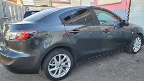 Mazda 3 - 5