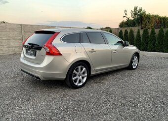 VOLVO V60 D3 2.0L 150K A/T SUMMUM GEARTRONIC SR - 5