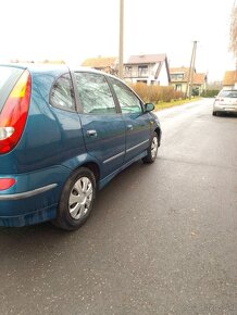 Predam Nissan almera Tino 2.2 TDI 84kw - 5