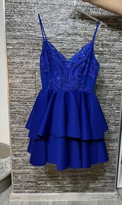 Bledomodré a modré spoločenské šaty S a M - 5