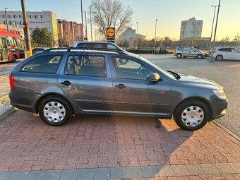 Škoda Octavia II combi 1.6TDI CR 77kw Facelift 10/2011 - 5