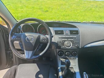 Mazda 3 2.2 MZR-CD, 136 KW, 2010, Farba čierna metalíza - 5