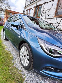 Opel Astra Spotrs Tourer - 5