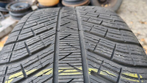 Zimné pneu 255/55 R19 + 275/50 R19 --- MICHELIN - 5