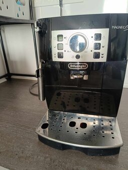 Kavovar Delonghi magnifica S - 5