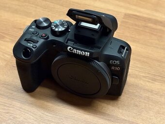 Canon EOS R10 (telo) - 5