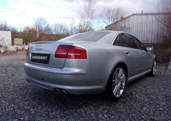 Audi S8 5.2 V10 331kW 4X4 212 000KM benzín automat 331 kw - 5