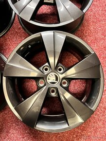 5x112 R16 ČERNÉ originál Škoda Octavia 3 - ET46 - 5