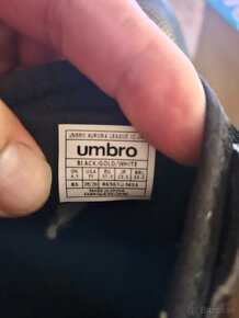 Predam halovky UMBRO - 5