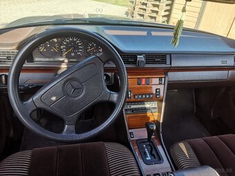 Mercedes w124 220ce - 5