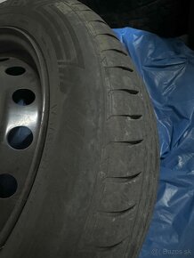 Predám pneumatiky 175/65 R15 na diskoch - 5