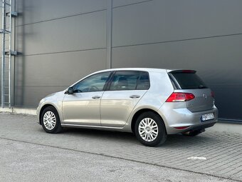 VW Golf 7 2014, 1. majiteľ, TDI 77kW, 189 tisíc, xenón, pano - 5