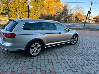 Predám Volkswagen Passat 2.0 BiTDI 176 kW Alltrack 4x4 - 5