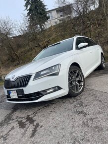 Skoda Superb 2.0 TSI 206kw 4x4 DSG Style Plus - 5