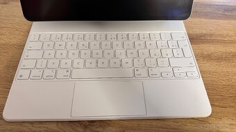 Apple Magic Keyboard pro 12.9” - 5