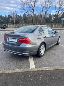 BMW e90 318d 2008 - 5