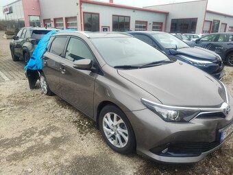 Toyota Auris Touring Sports, r.v.2019, 62503 km, Havarované - 5