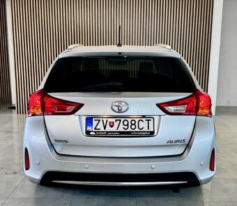 Toyota Auris Combi 2.0 D 2014 / Slovák - 5