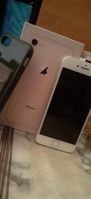 iPhone 8  64GB - 5