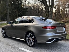 Jaguar XE 2.0D I4 R-Dynamic HSE AT - 5