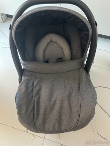 Základňa isofix + autosedačka - vajíčko ROAN BLOOM - 5