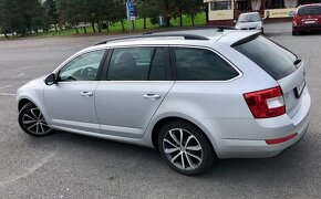 Octavia combi 2,0 TDi, 110 kW, dsg - 5