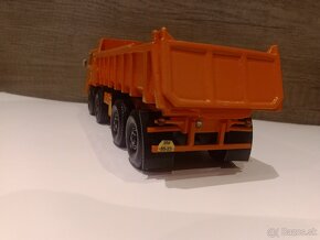 Tatra 813 8x8 S1. 1/43   1:43 - 5