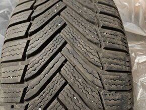 Predám zimné pneumatiky Michelin 225/50 R17 - 5