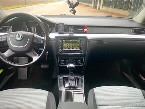 Superb II Combi 2.0Tdi DSG - 5