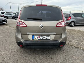 Renault Mégane Scénic - 5