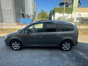 Volkswagen Touran 1.9 TDI DSG 6 - 5