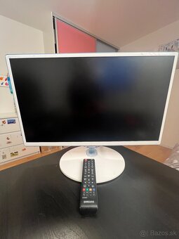 Monitor Samsung LT24D391 - 5