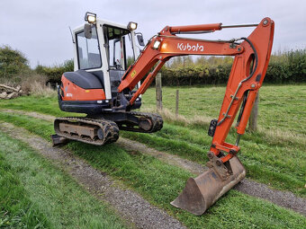 Minibager Kubota KX337 - 5